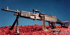 美国特种舟艇部队船上的M240通用机枪