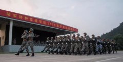 中国陆军特种作战学院政委深情寄语毕业学员