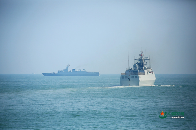 资料图：东部战区护卫舰支队进行实战化训练图源：中国海军