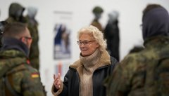 德国时代：德国国防部长催促搞定步兵战车问题 否则就让它退役