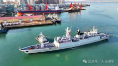 完成“北部·联合-2024”演习的中俄海军舰艇编队抵达青岛某军港