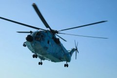 展铁翼、砺精兵，航空兵某团组织多科目飞行训练