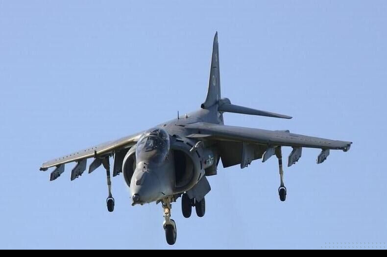 事故再起 驻日美军“AV-8”鹞式战斗机冲绳坠海 