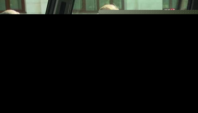 普京视察新军车把手扯掉门都没开 但还有更糟的