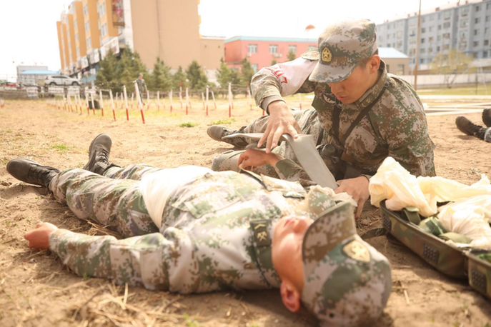 北疆草原练兵忙——北部战区陆军某边防旅群众性比武活动暨军事体育运动会侧记