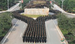 一所军校的人才培养“套餐”：勇立潮头，向制