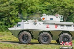 武警广西机动支队装甲分队射击考核现场“火力