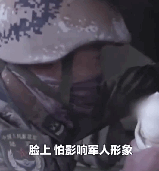 布满老茧与血泡！这是一双怎样的手啊