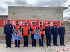 青海玉树：“江源火焰蓝”在疫情防控中彰显责