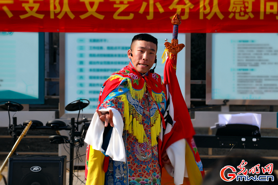 武警北京总队执勤第六支队组织文艺小分队慰问巡演
