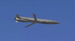 美国海军型微型空射诱饵增加雷达信号模拟功能