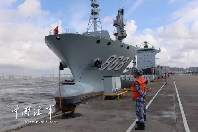 东海岛舰