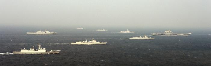 辽宁舰编队南海
