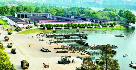 驻鄂某舟桥旅训练场