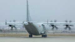 海军航空兵某部开展实战化飞行训练