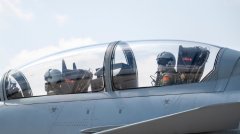 空军航空兵某旅开展跨昼夜实弹射击飞行训练