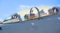 东部战区空军航空兵某旅多个实战课目联袂展开