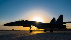 酷！空军航空兵某团组织多型战机飞行训练