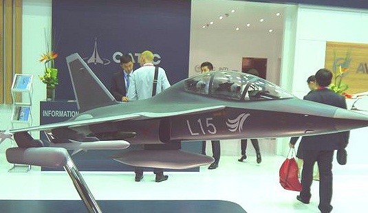 更强猎鹰:浅析国产L-15猎鹰改进型飞机