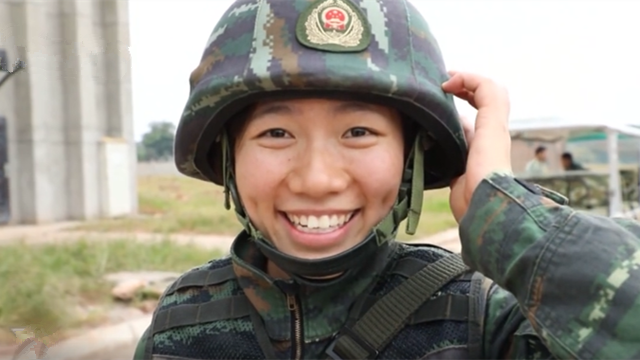 加油！特战女兵