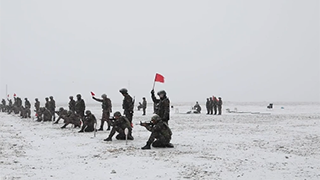 零下15℃ 直击特战队员雪中实弹射击 20