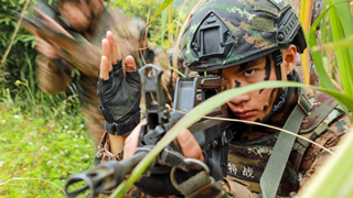 山林地搜索战斗一触即发！武警河池支队特战队