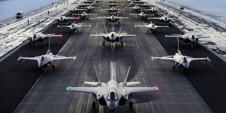 《世界空军排名》显示美军有13000架战机，超过俄