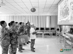 官兵与家人隔空团聚，“云”上的团圆令人心头温暖