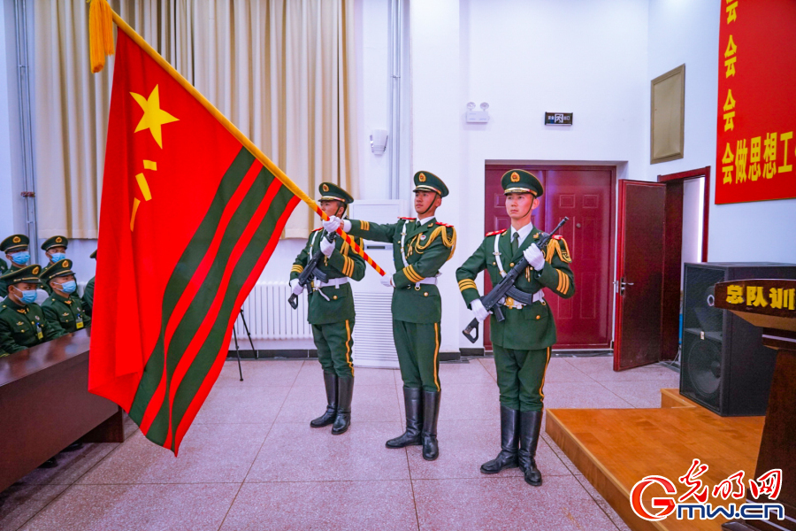 武警北京总队新兵六大队隆重举行2020年度新兵授衔仪式
