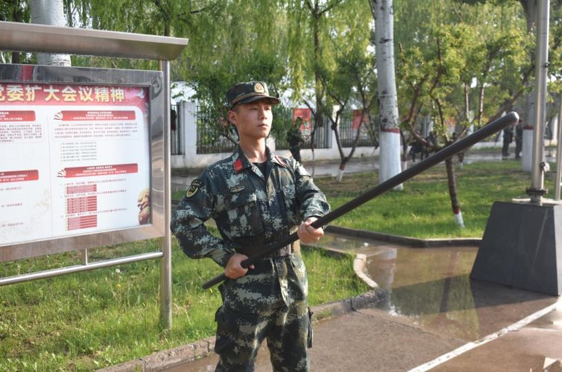 武警北京总队执勤第七支队某部积极开展党日活动