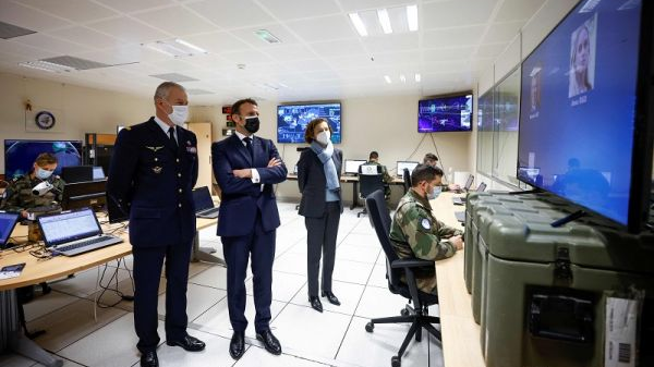 俄媒：法国举行首次太空军演