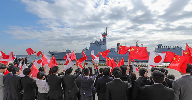 中日争取年内开通两国防务部门海空联络机制直通电话